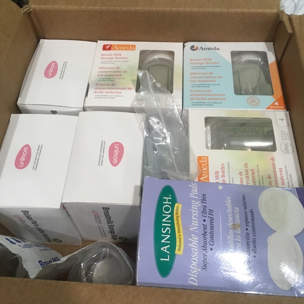 Pumping supplies: Ameda Bottles, lansinoh bags